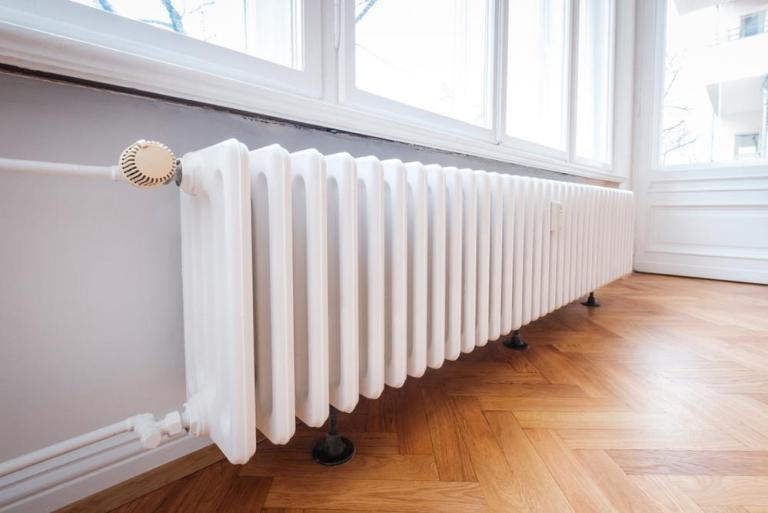 Le choix des radiateurs dépend du réseau de chauffage installé dans le logement